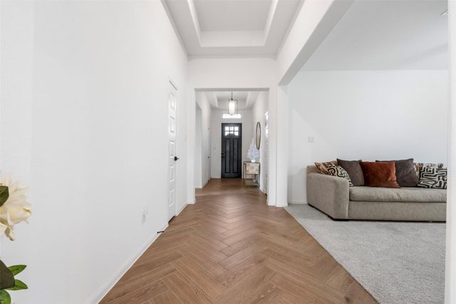 11918 Autumn Leaf Drive, Mont Belvieu, TX 77535