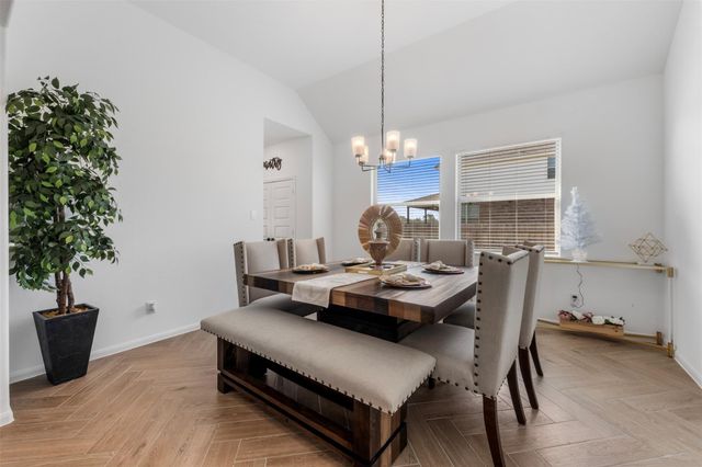 11918 Autumn Leaf Drive, Mont Belvieu, TX 77535