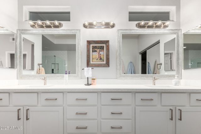 333 N PENNINGTON Drive 15, Chandler, AZ 85224