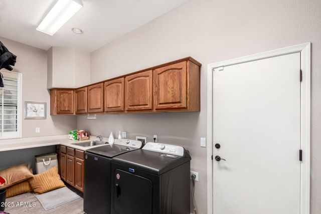 333 N PENNINGTON Drive 15, Chandler, AZ 85224