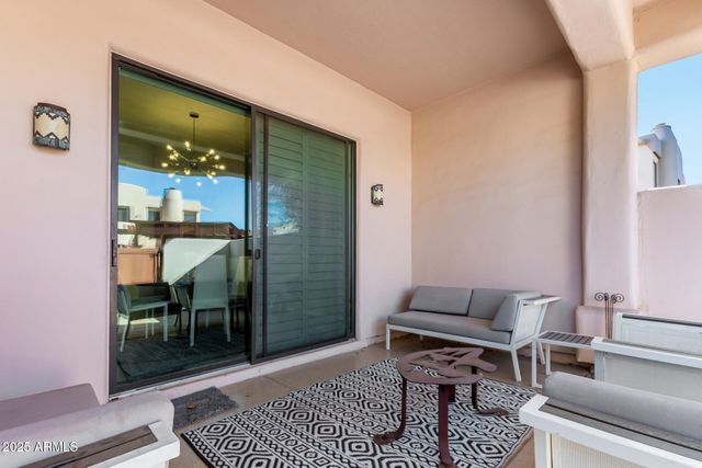 333 N PENNINGTON Drive 15, Chandler, AZ 85224