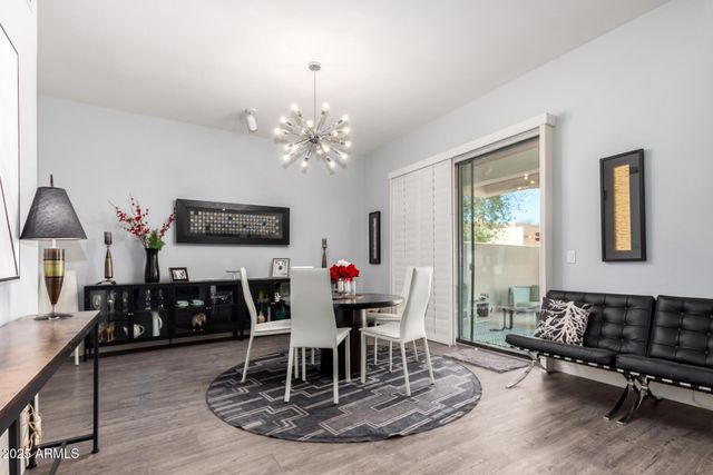 333 N PENNINGTON Drive 15, Chandler, AZ 85224