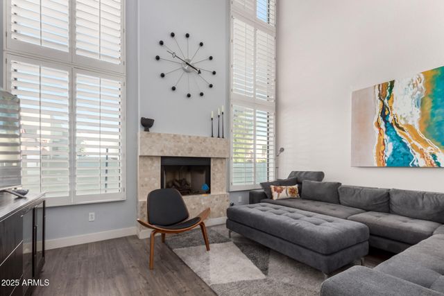 333 N PENNINGTON Drive 15, Chandler, AZ 85224