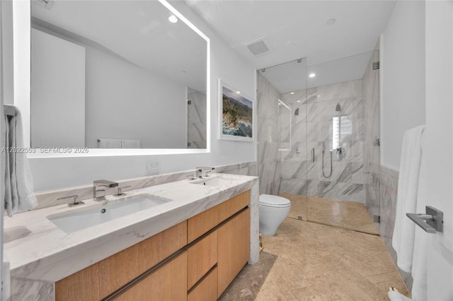 2831 S Bayshore Dr 705, Miami, FL 33133