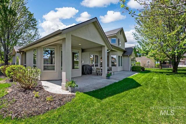 4212 W Pine Meadows Drive, Eagle, ID 83616