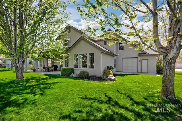 4212 W Pine Meadows Drive, Eagle, ID 83616