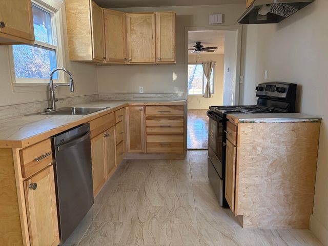 4225 Summers Lane, Klamath Falls, OR 97603