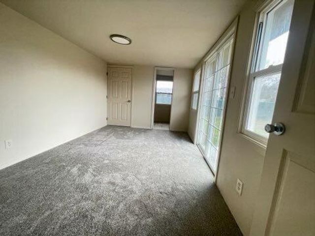 4225 Summers Lane, Klamath Falls, OR 97603