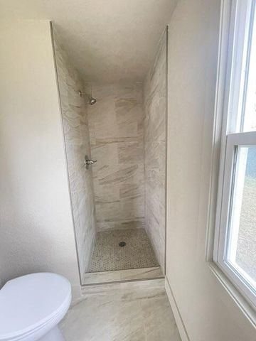 4225 Summers Lane, Klamath Falls, OR 97603