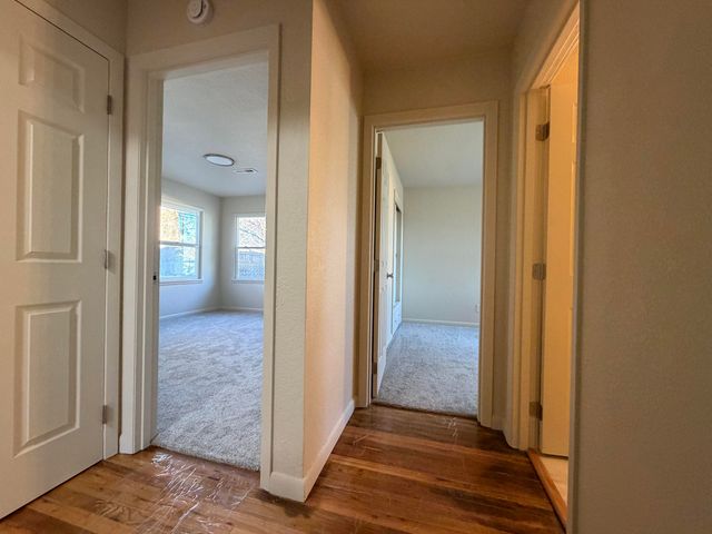 4225 Summers Lane, Klamath Falls, OR 97603