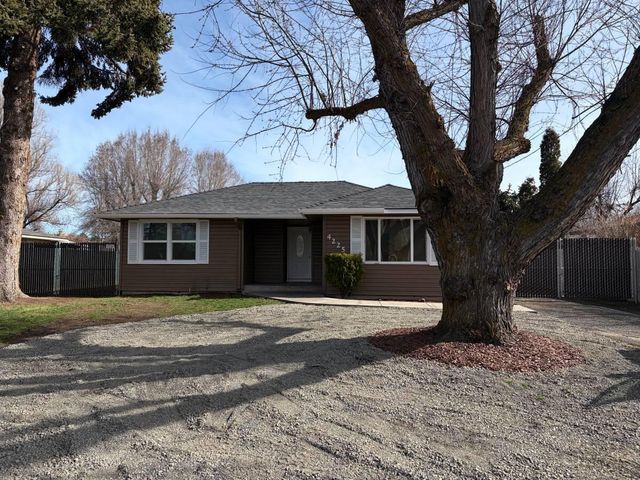 4225 Summers Lane, Klamath Falls, OR 97603