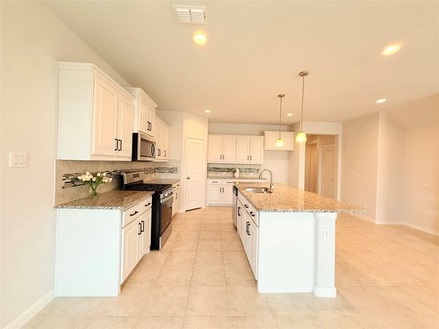 16004 Farringdon Street, Fort Worth, TX 76247