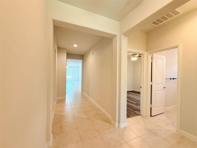 16004 Farringdon Street, Fort Worth, TX 76247
