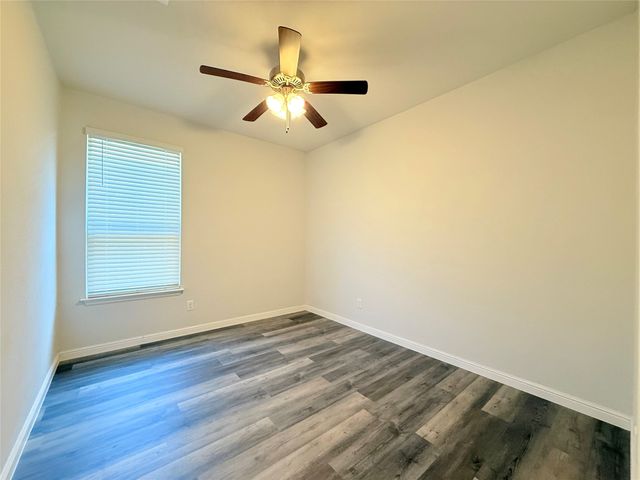 16004 Farringdon Street, Fort Worth, TX 76247