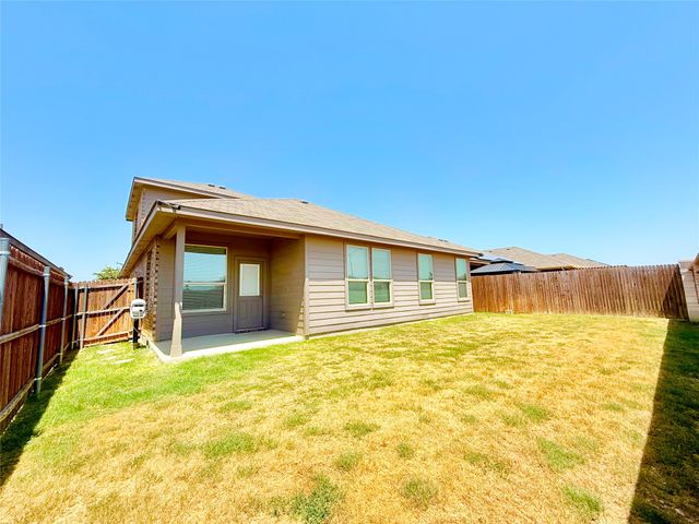 16004 Farringdon Street, Fort Worth, TX 76247