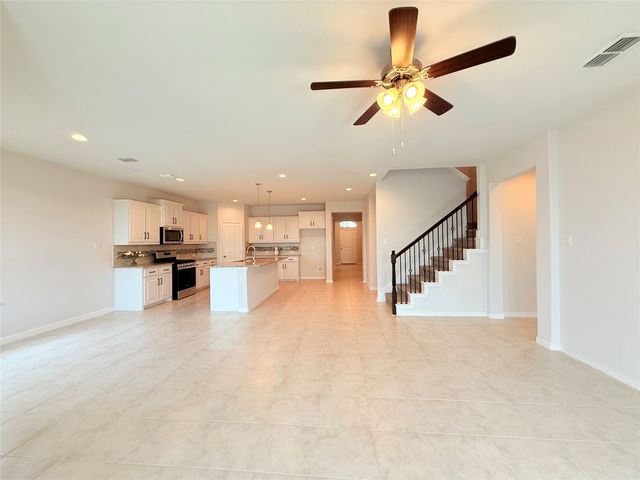 16004 Farringdon Street, Fort Worth, TX 76247