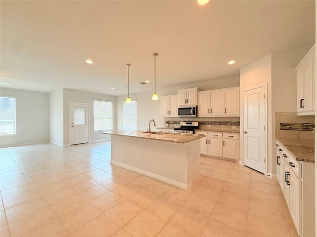 16004 Farringdon Street, Fort Worth, TX 76247
