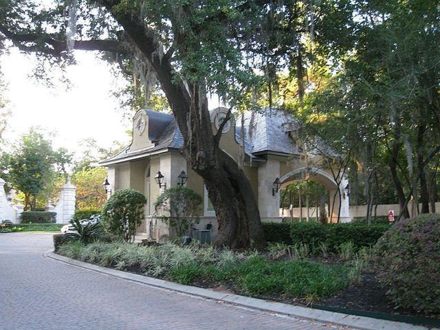 73 Kings Lake Estates Boulevard, Humble, TX 77346