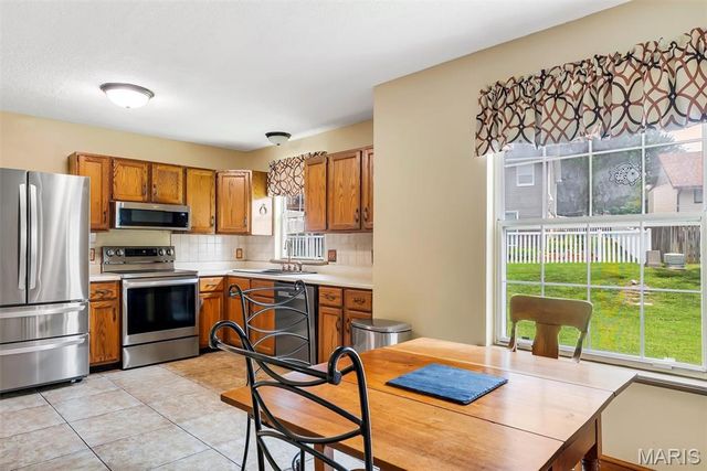 13 Tremaine Court, St Charles, MO 63304