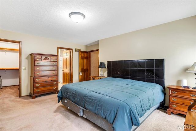 13 Tremaine Court, St Charles, MO 63304
