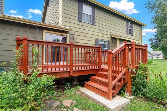 13 Tremaine Court, St Charles, MO 63304