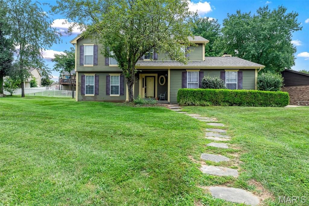 13 Tremaine Court, St Charles, MO 63304