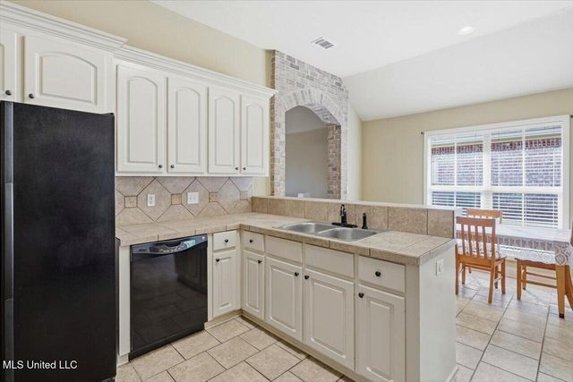 318 Austin Circle, Brandon, MS 39047