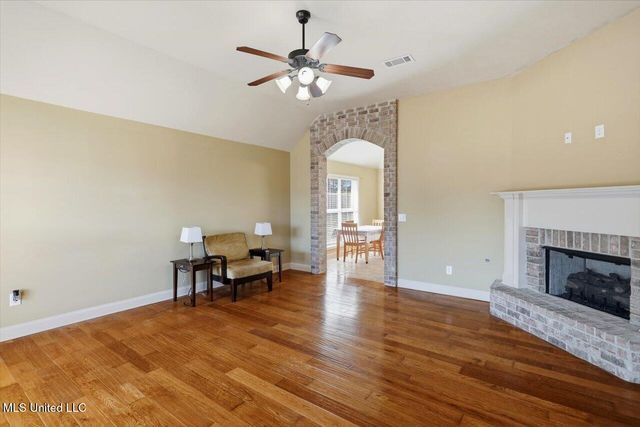 318 Austin Circle, Brandon, MS 39047