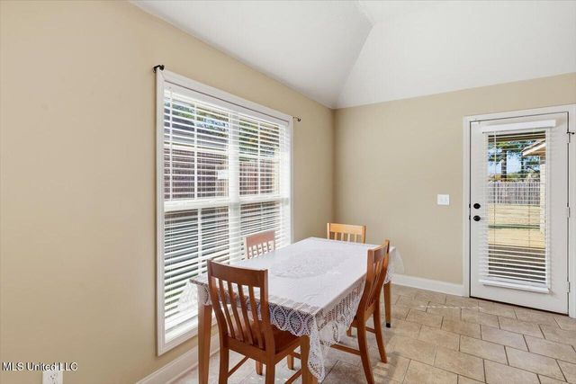 318 Austin Circle, Brandon, MS 39047