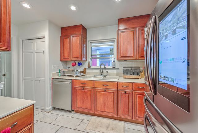 7 Dogwood Lane, Walterboro, SC 29488