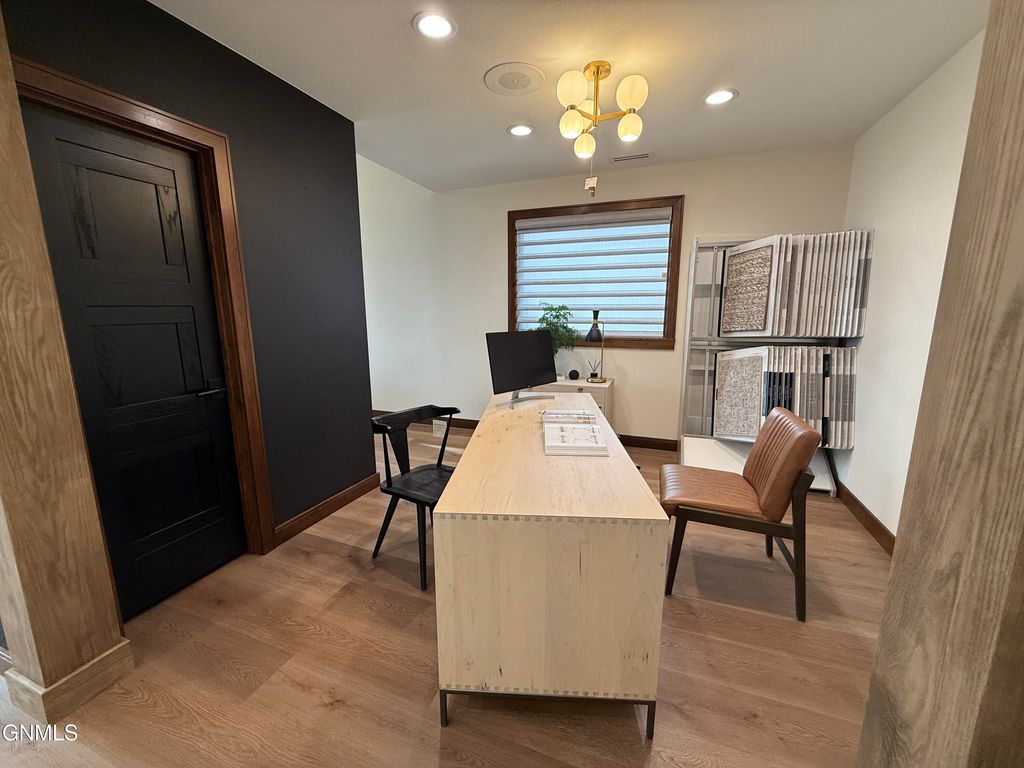 3250 Rock Island Pl Place, Bismarck, ND 58504 photo 8