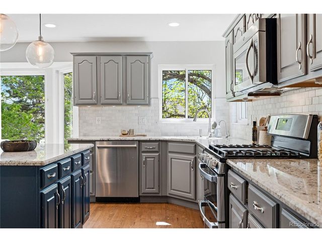 8927 Green Meadows Ln, Highlands Ranch, CO 80126