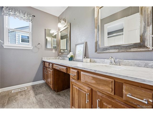 8927 Green Meadows Ln, Highlands Ranch, CO 80126