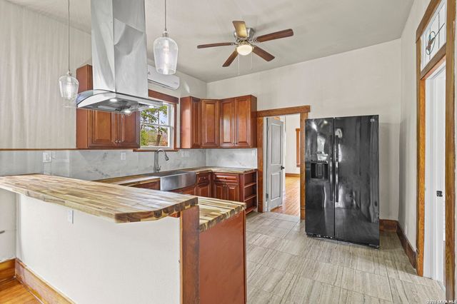 235 CORNELL AVE, San Antonio, TX 78201