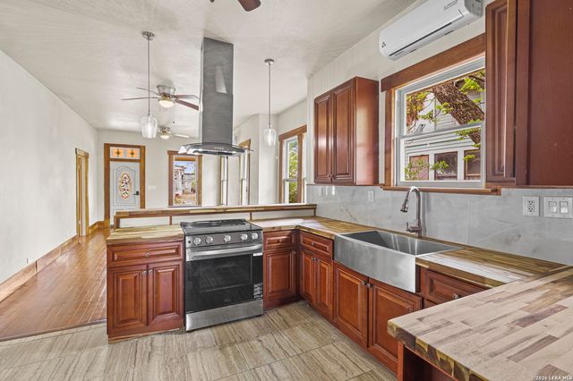 235 CORNELL AVE, San Antonio, TX 78201