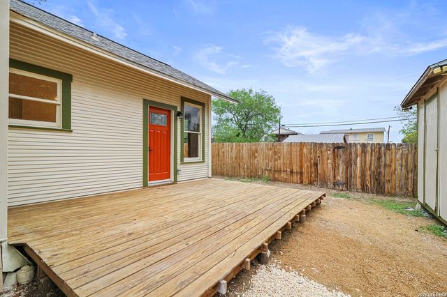 235 CORNELL AVE, San Antonio, TX 78201