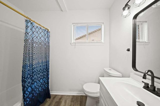 5610 Arthington Street, Houston, TX 77053