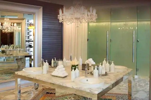 495 Brickell Ave 2902, Miami, FL 33131