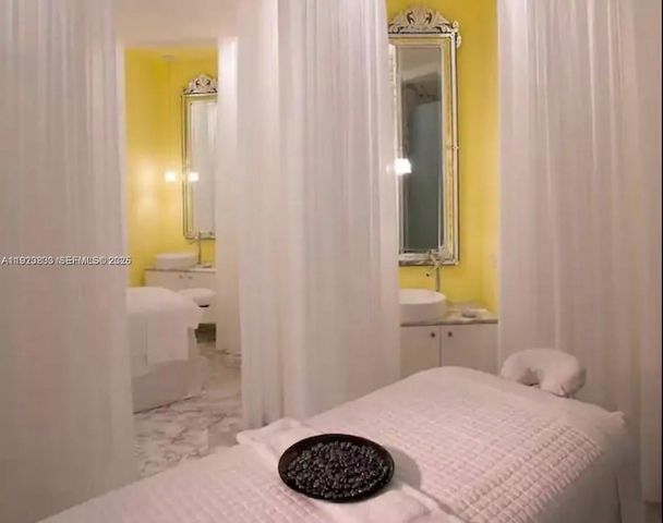 495 Brickell Ave 2902, Miami, FL 33131