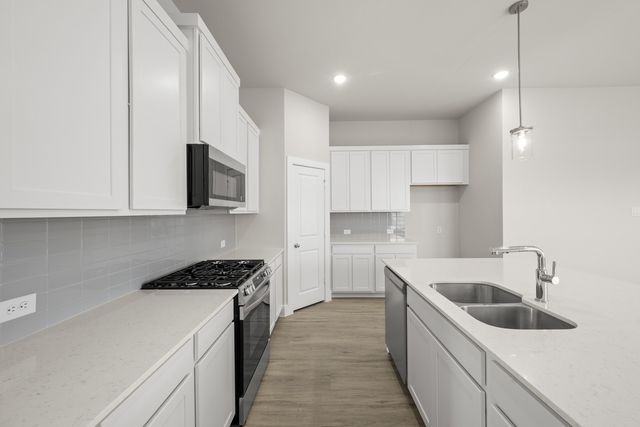 7404 Summer Sunset Drive, Denton, TX 76249