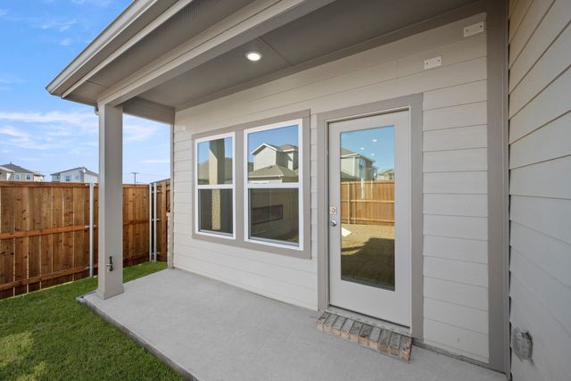 7404 Summer Sunset Drive, Denton, TX 76249