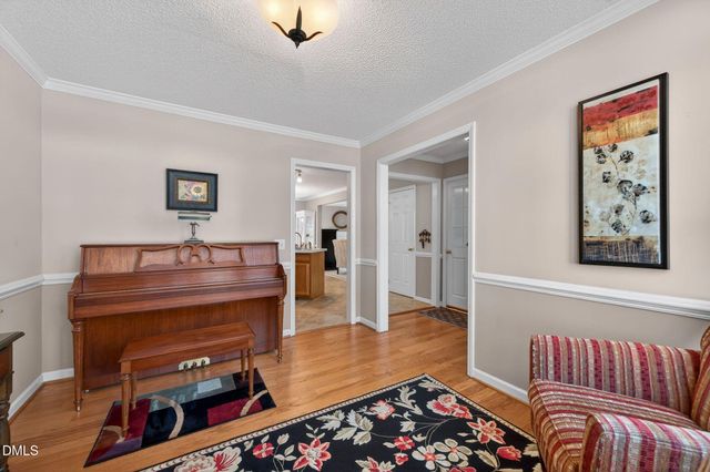 106 Eagle Swoop Court, Cary, NC 27513