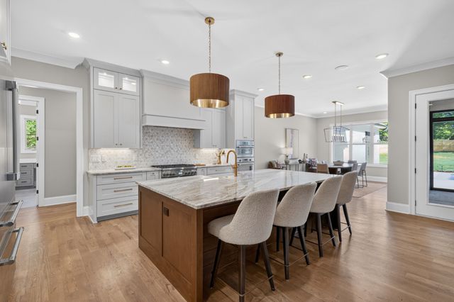9016 Hood Pl, Brentwood, TN 37027