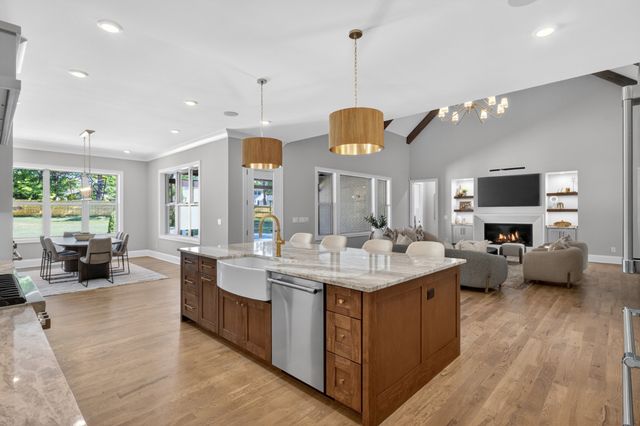 9016 Hood Pl, Brentwood, TN 37027
