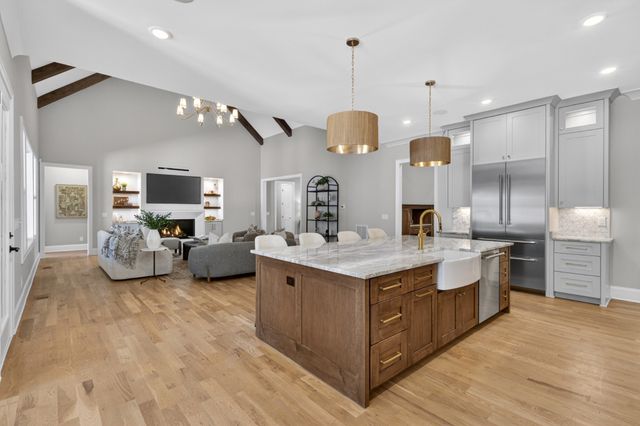 9016 Hood Pl, Brentwood, TN 37027