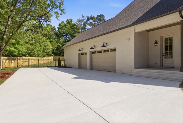 9016 Hood Pl, Brentwood, TN 37027