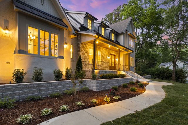9016 Hood Pl, Brentwood, TN 37027