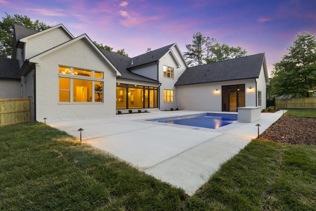 9016 Hood Pl, Brentwood, TN 37027