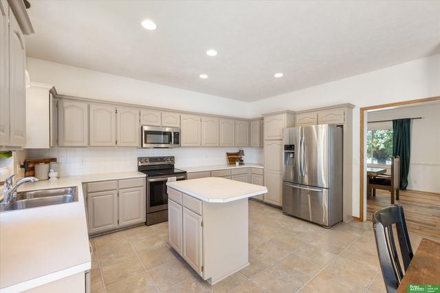 14205 S 22nd Street, Bellevue, NE 68133