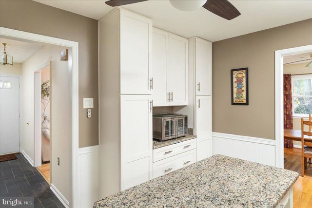 1300 CAROLINE ST, Winchester, VA 22601